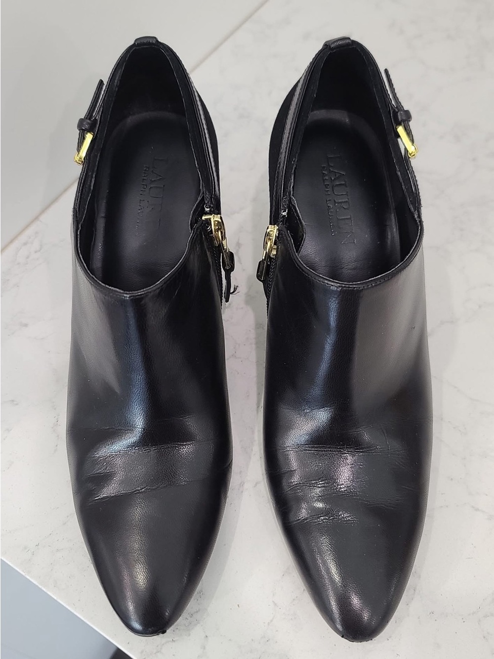 Lauren Ralph Lauren Women's Black Leather Pointed Heel Booties w/gold Accent 7B - Picture 2 of 5